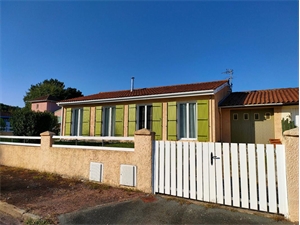 maison à la vente -   33370  ARTIGUES PRES BORDEAUX, surface 9 m2 vente maison - UBI439161089